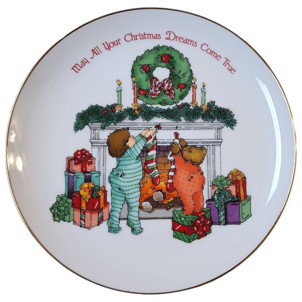 "Christmas Memories" by Russ Fine Porcelain, Collectors Plate Wall Hanging